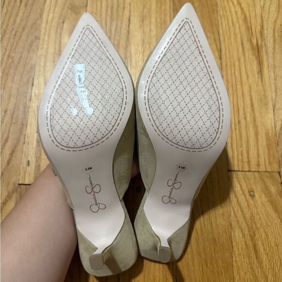 Jessica Simpson | Belvaen Pointed Toe Mule - Picture 10 of 10